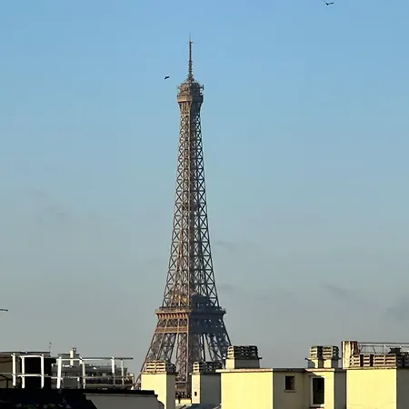 Daire Vue Remarquable Sur La Tour Eiffel Paris