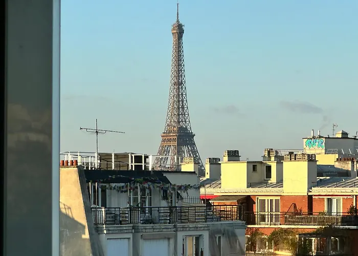 Daire Vue Remarquable Sur La Tour Eiffel Paris